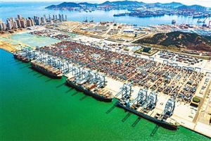 青岛港构建国际物流大通道